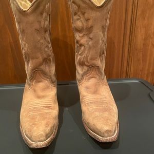 Corral women’s boots sz 8.5